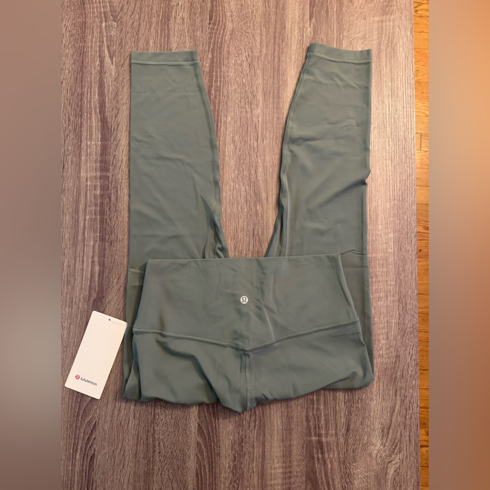 New Lululemon Align high rise pant 25” Light Green. Grey Eucalyptus.Size 10. - Picture 6 of 9